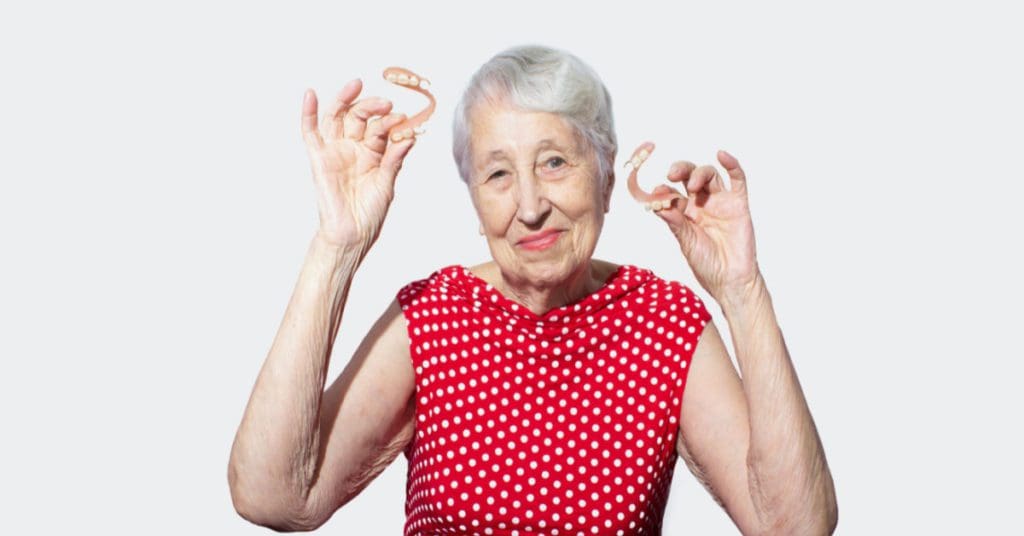 5 Reasons To Choose Removable Dentures